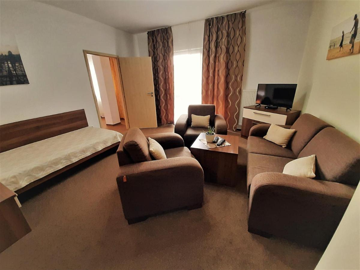 Melrose Apartments Братислава Экстерьер фото