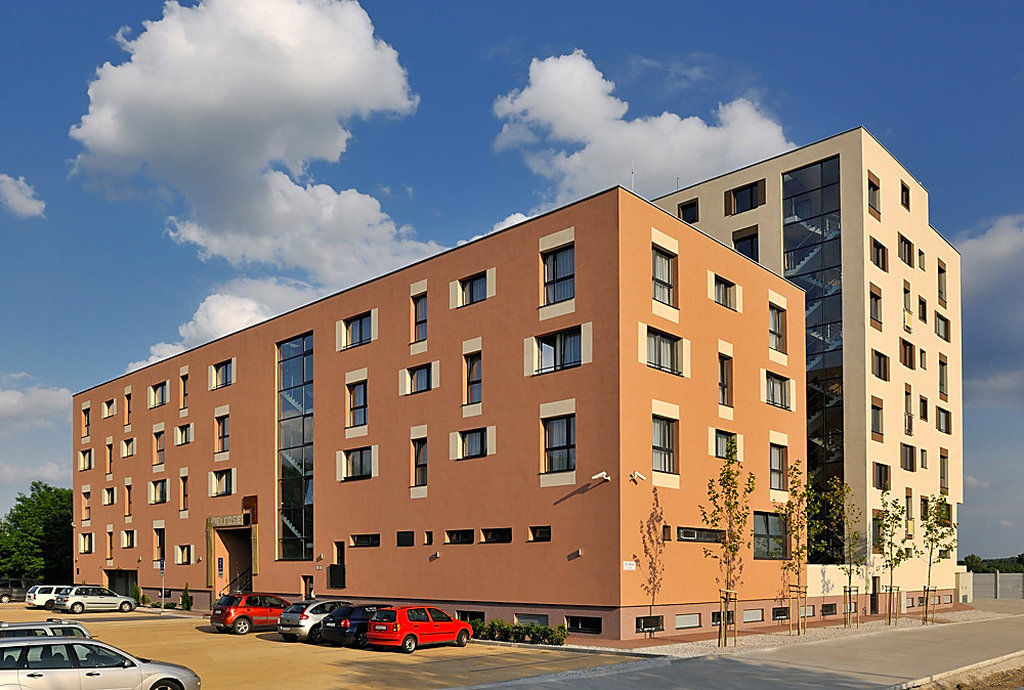 Melrose Apartments Братислава Экстерьер фото