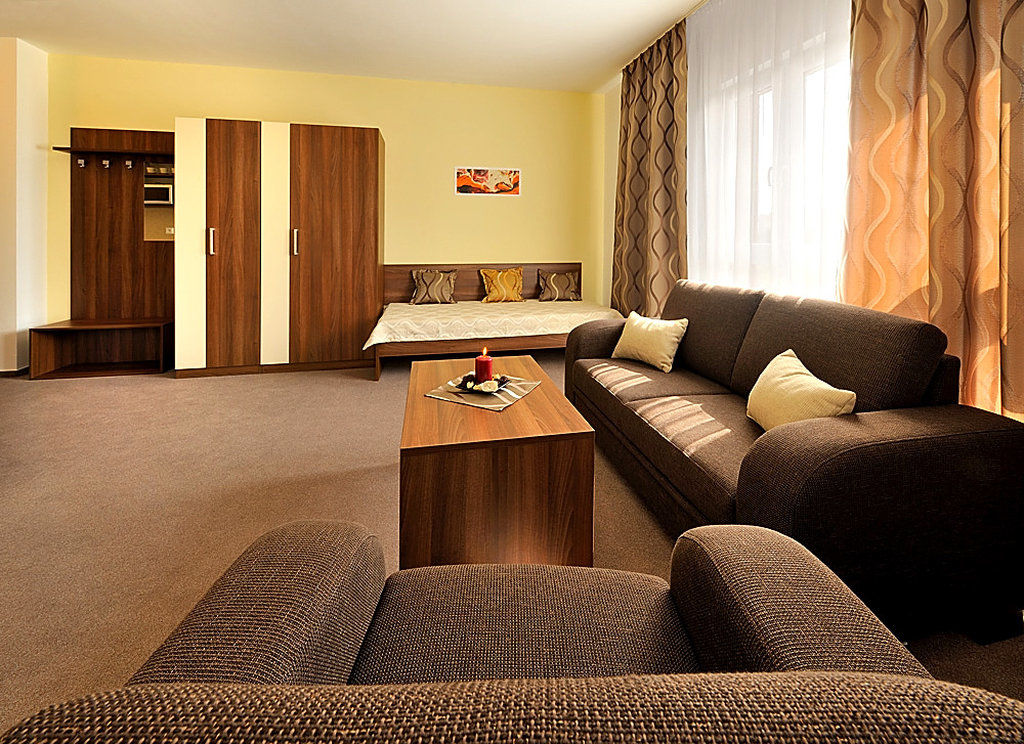 Melrose Apartments Братислава Экстерьер фото