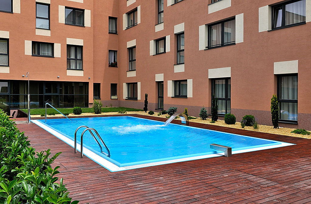 Melrose Apartments Братислава Экстерьер фото